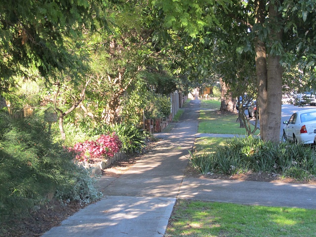 Sutherland Road Footpath